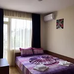 Natali Penzion Primorsko