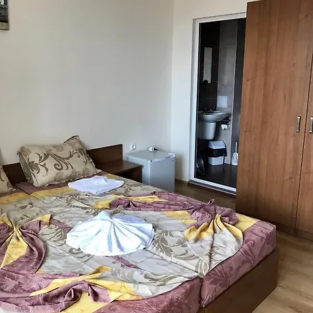 натали Приморско