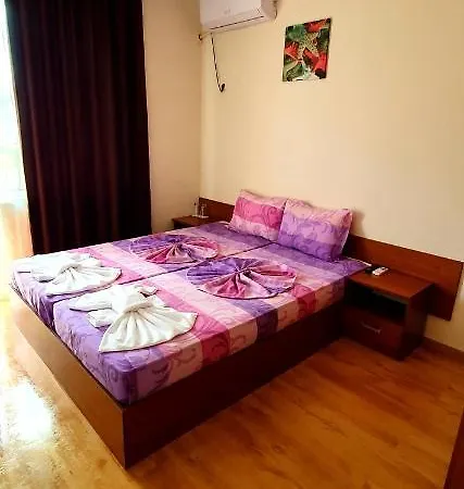 Natali Casa de hóspedes 2*