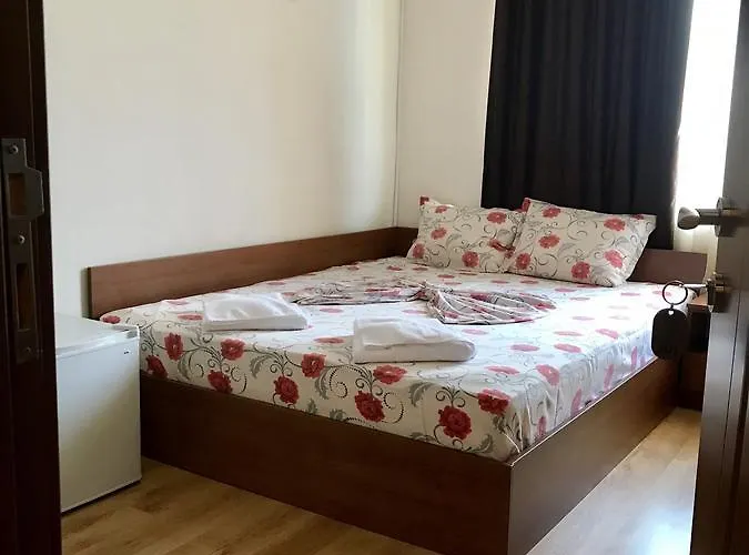 ゲストハウス Natali プリモルスコ